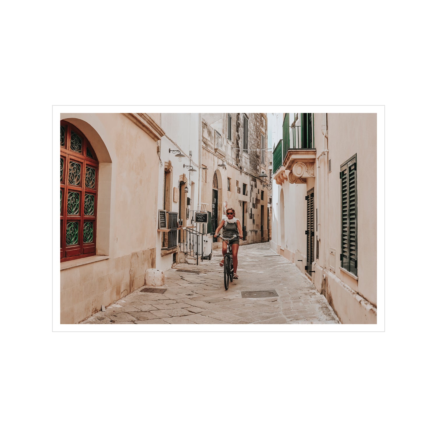 La Donna In Bicicletta