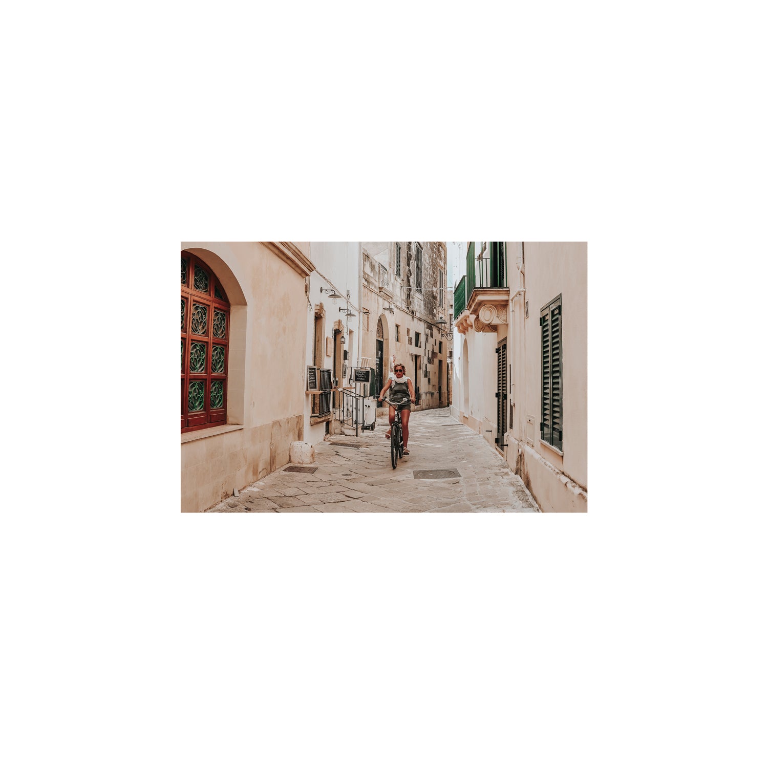 La Donna In Bicicletta