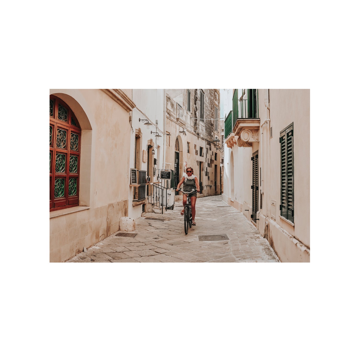 La Donna In Bicicletta