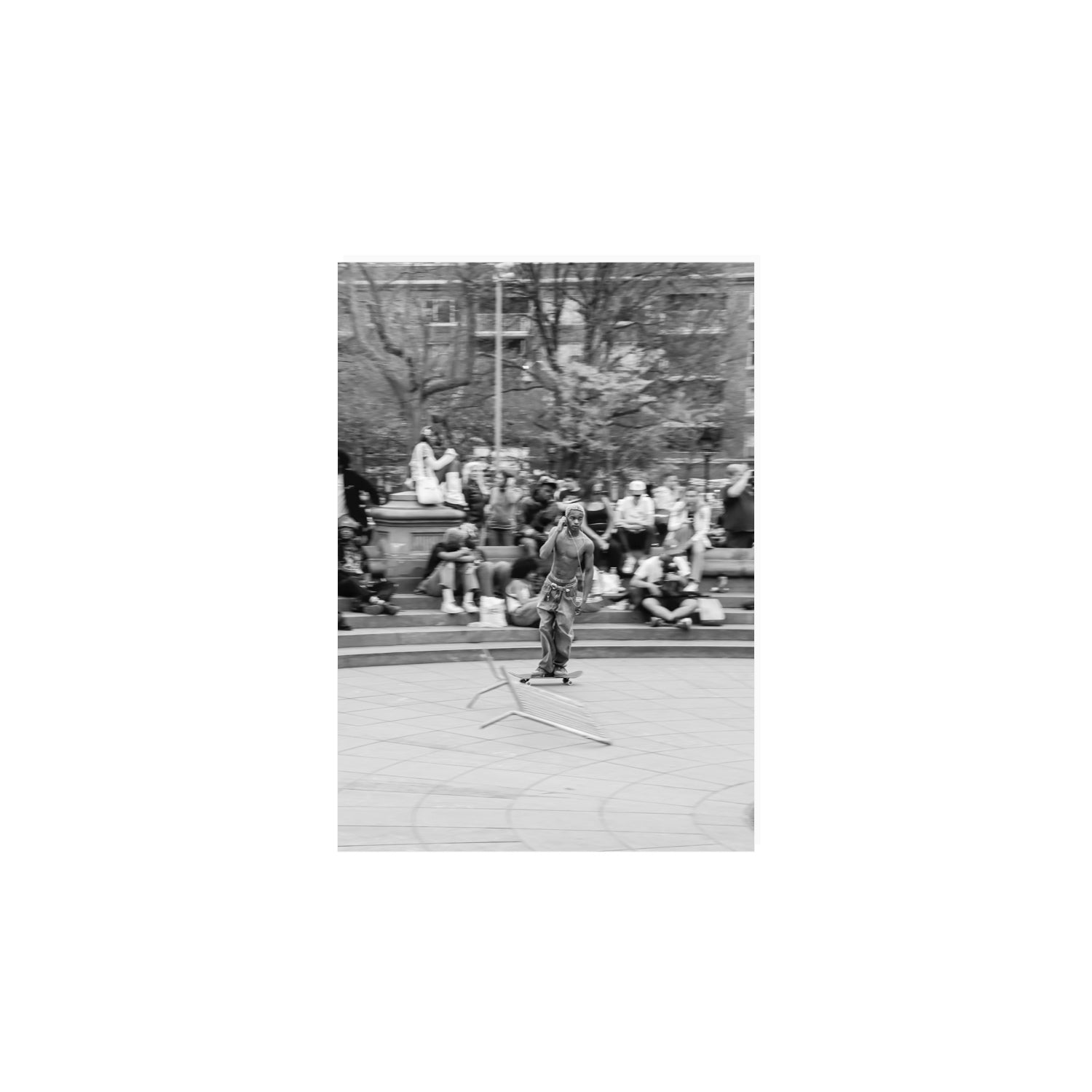 Skate Park Serenade New York NYC Black & White wall art A4, 29.7 x 21 cm unframed fine art canvas