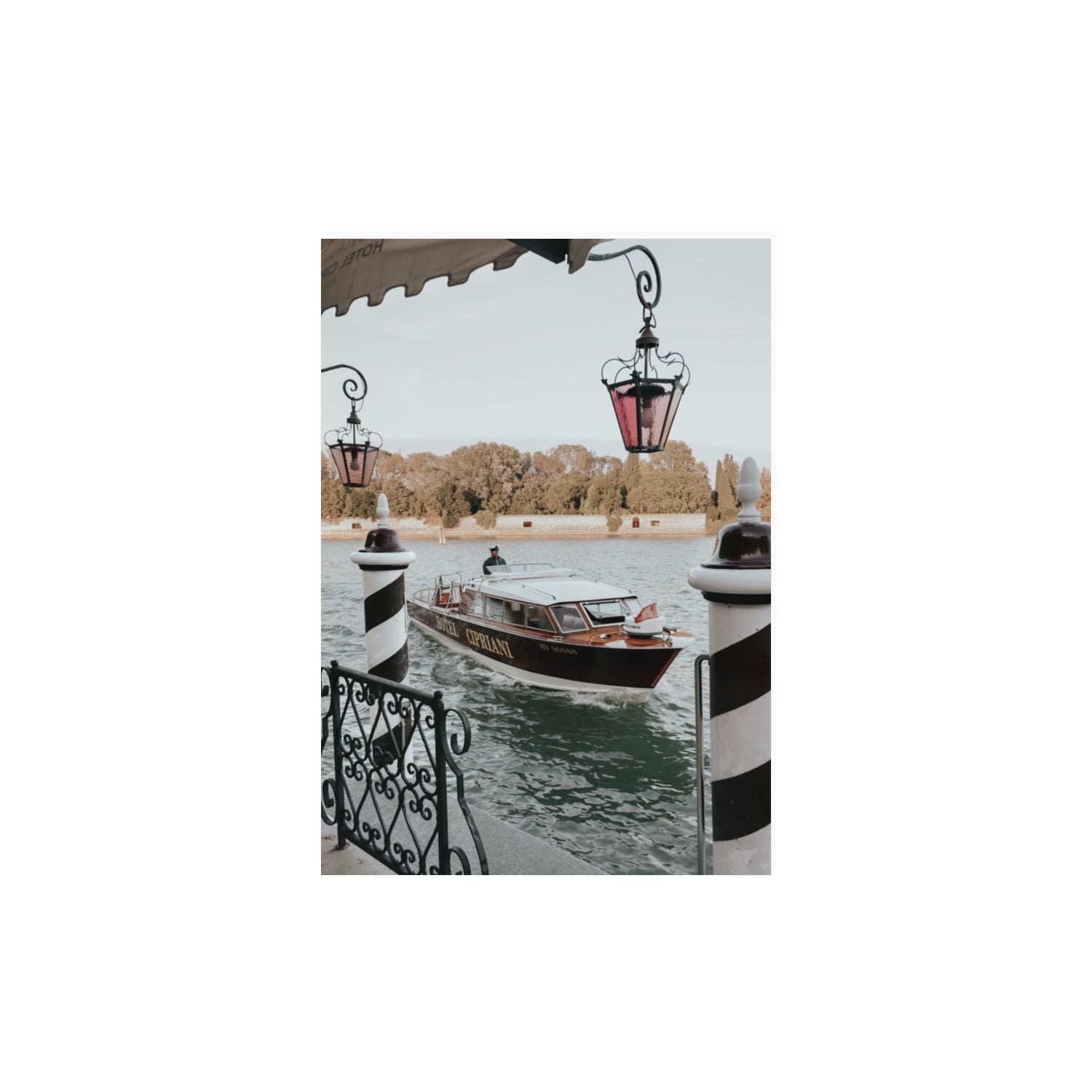 Taxi Shuttle Venice wall art A3, 42 x 29.7 cm unframed fine art canvas