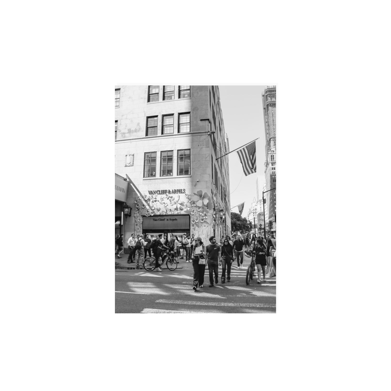 Sidewalk Shuffle New York NYC Black & White wall art A3, 42 x 29.7 cm unframed fine art canvas