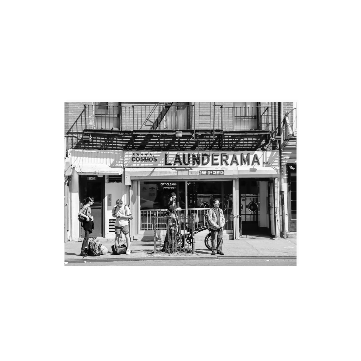Launderama New York NYC Black & White wall art A2, 59.4 x 42 cm unframed fine art canvas