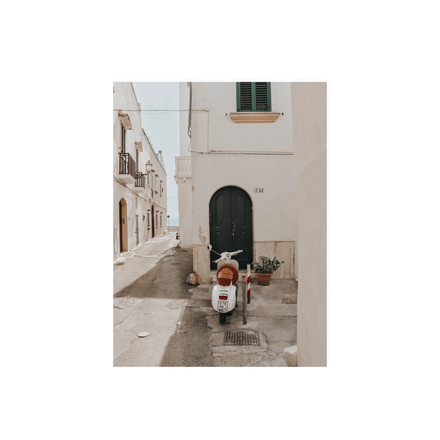 La Casa 42 Puglia Gallipoli Italian wall art 18 x 24 in unframed fine art canvas