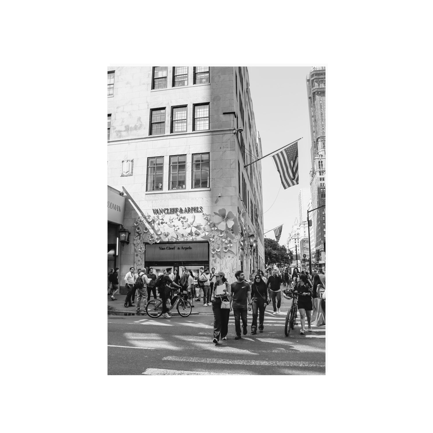 Sidewalk Shuffle New York NYC Black & White wall art A1, 84.1 x 59.4 cm unframed fine art print