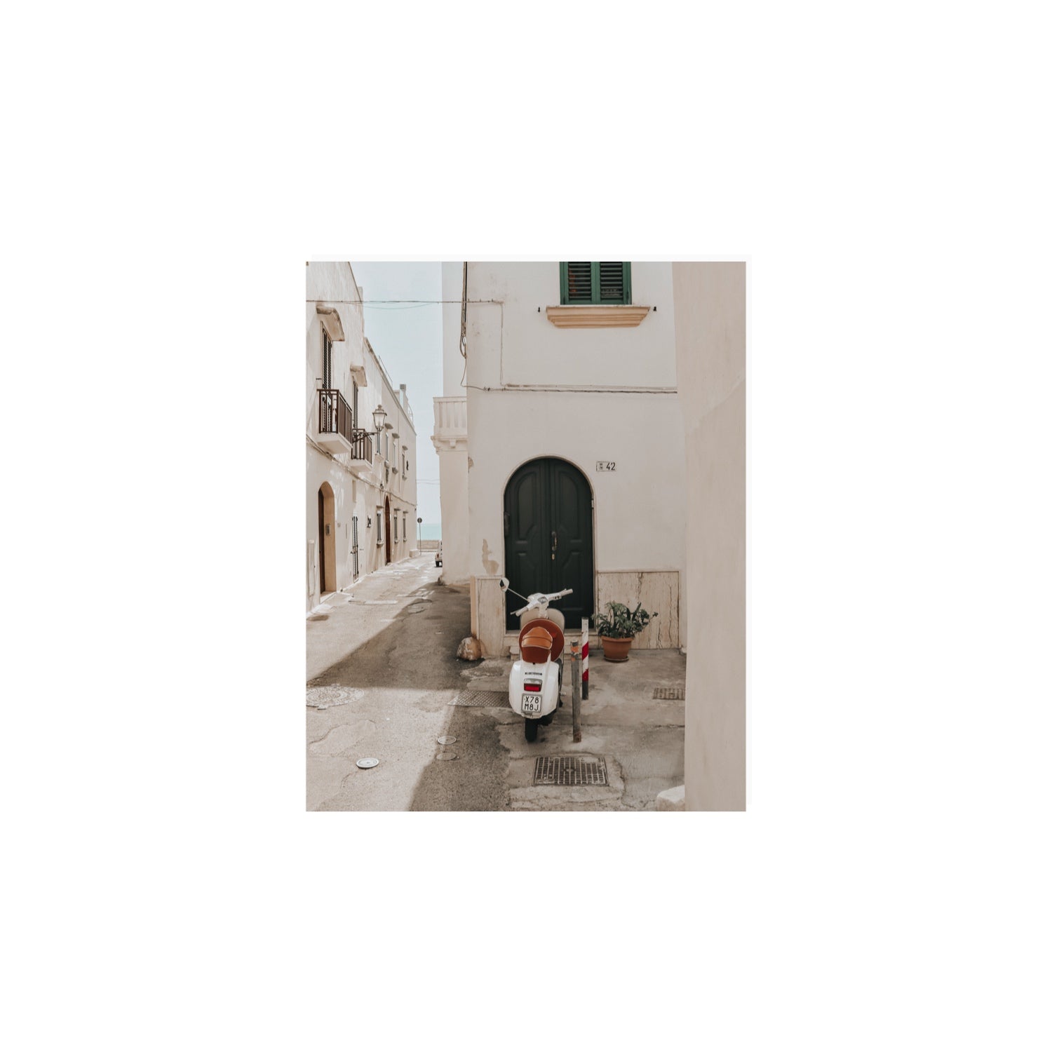 La Casa 42 Puglia Gallipoli Italian wall art 8 x 10 in unframed fine art print