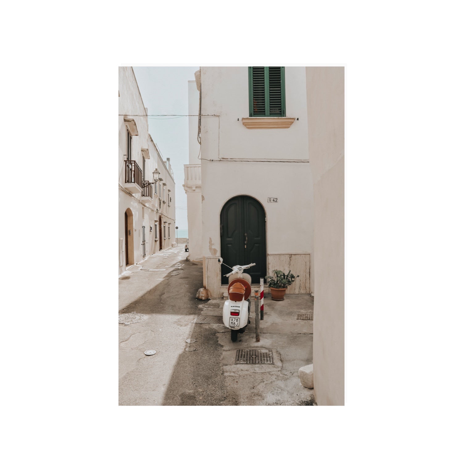 La Casa 42 Puglia Gallipoli Italian wall art 24 x 36 in unframed fine art print