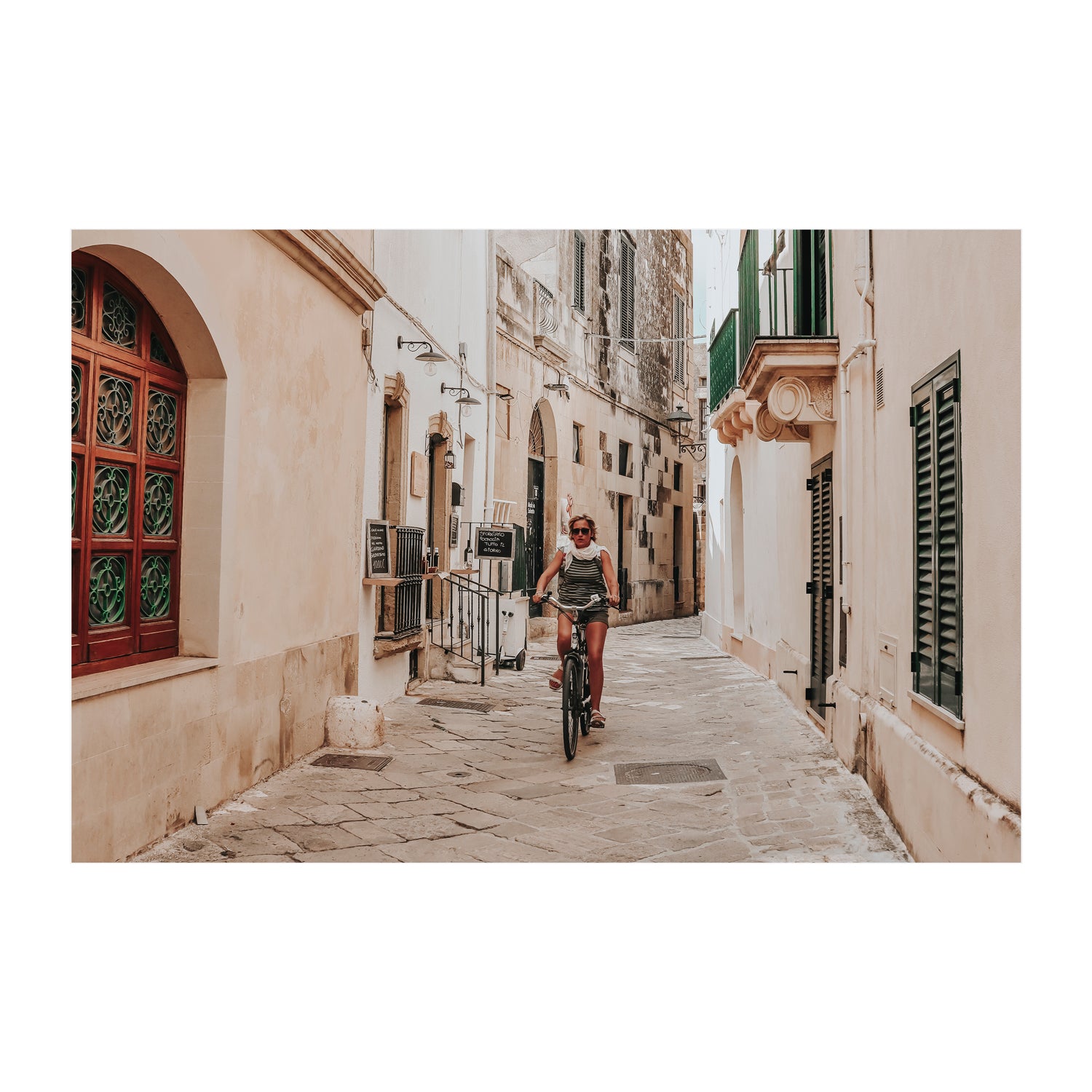 La Donna In Bicicletta