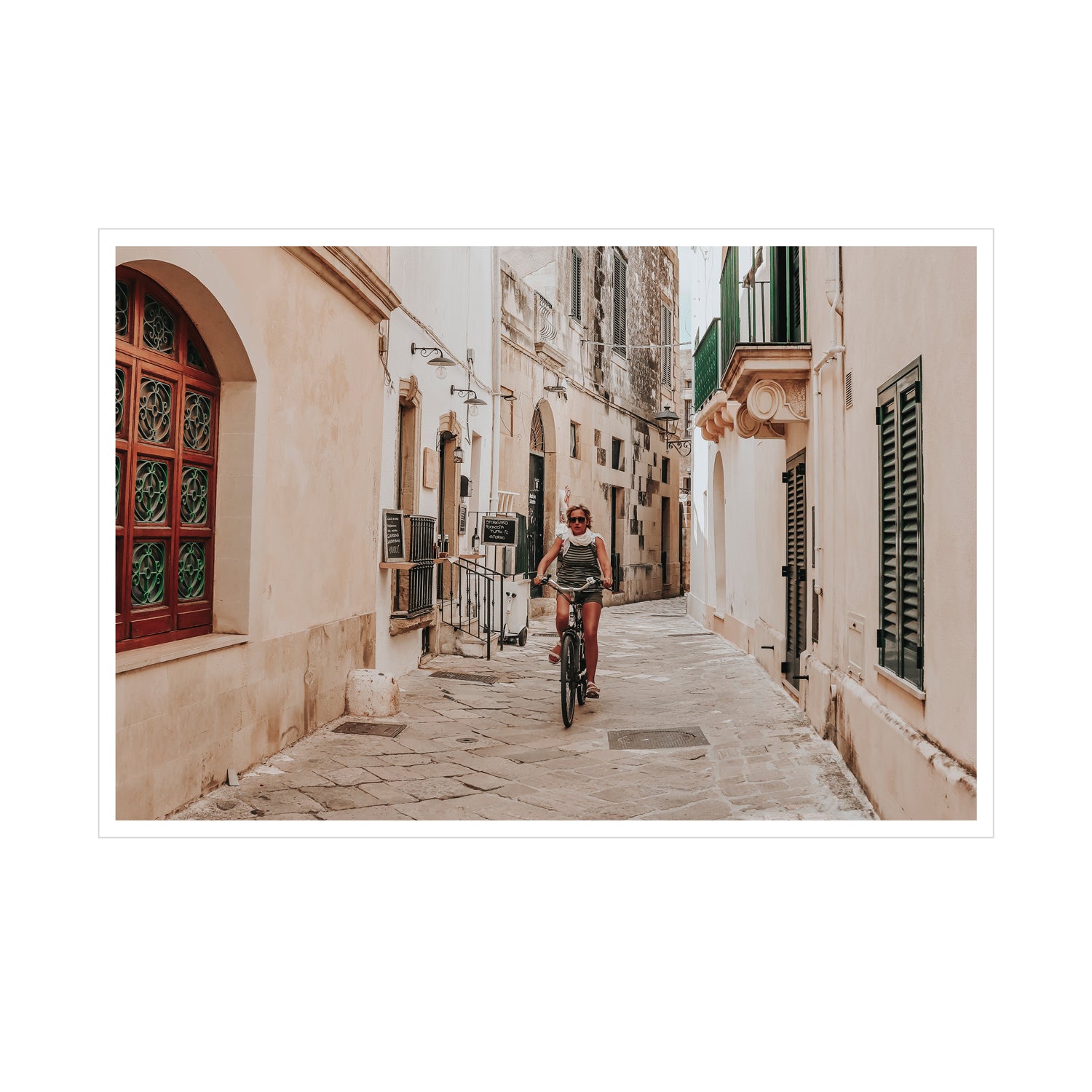 La Donna In Bicicletta