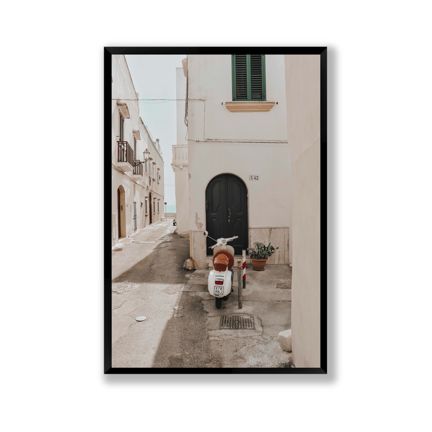 La Casa 42 Puglia Gallipoli Italian wall art Gallery full-bleed fine art print in black frame