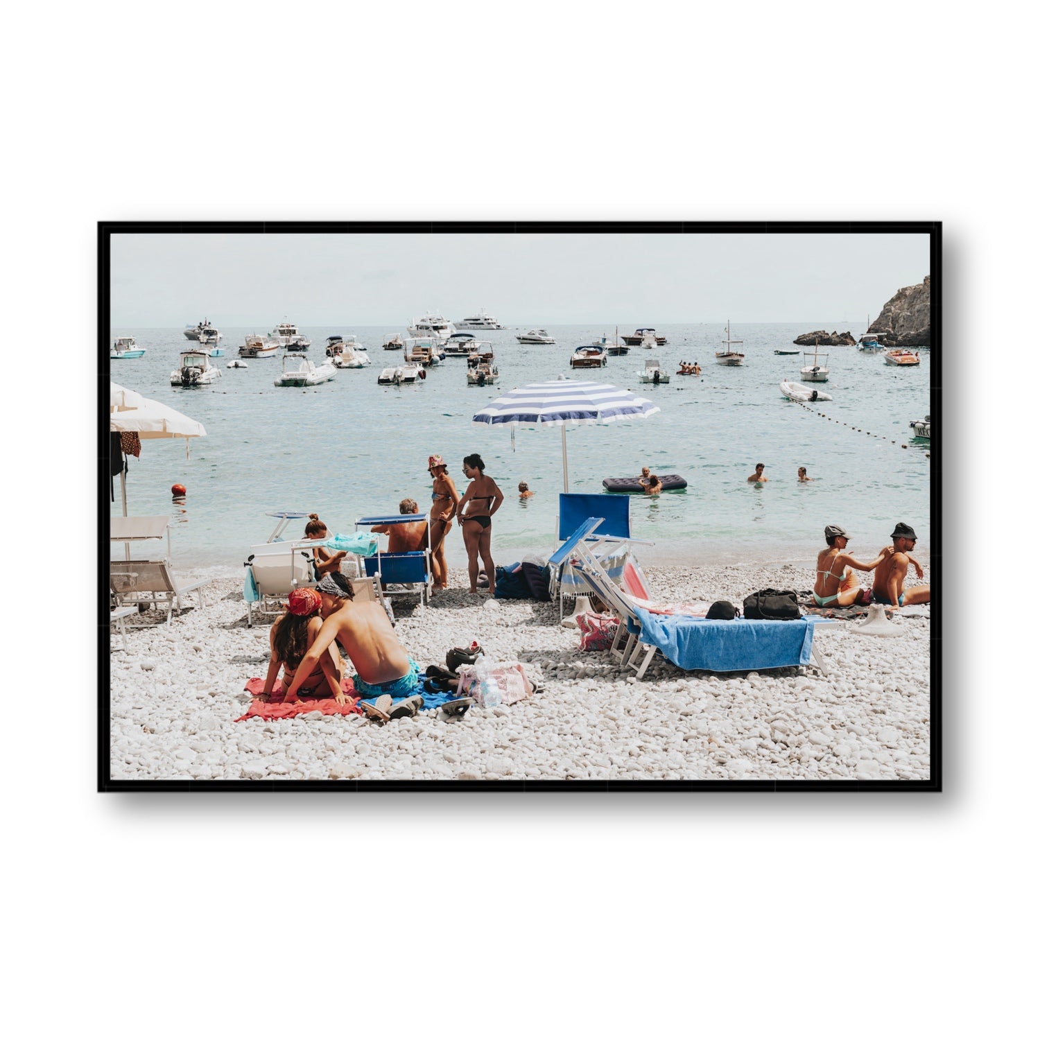 The Kiss Nerano wall art Statement fine art canvas in black float frame