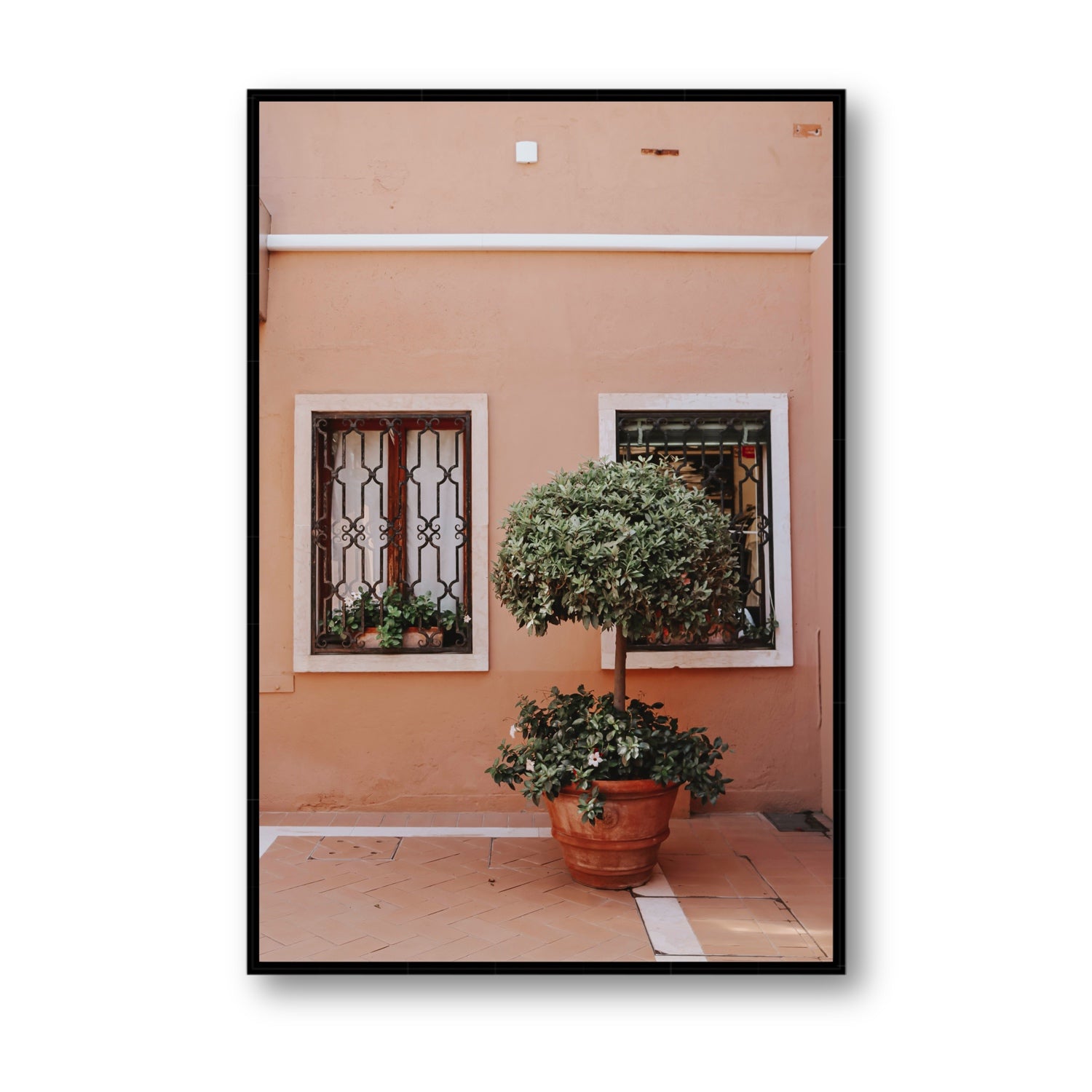 Semplicemente Bello Venice Italian wall art Statement fine art canvas in black float frame