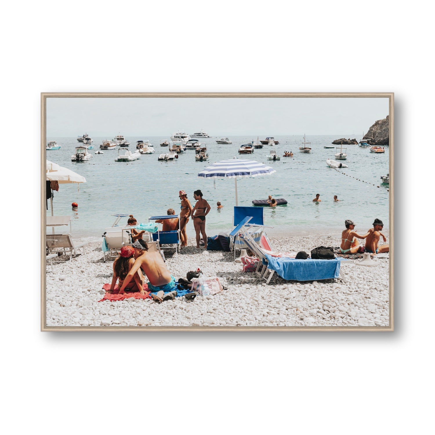 The Kiss Nerano wall art Statement fine art canvas in natural oak float frame