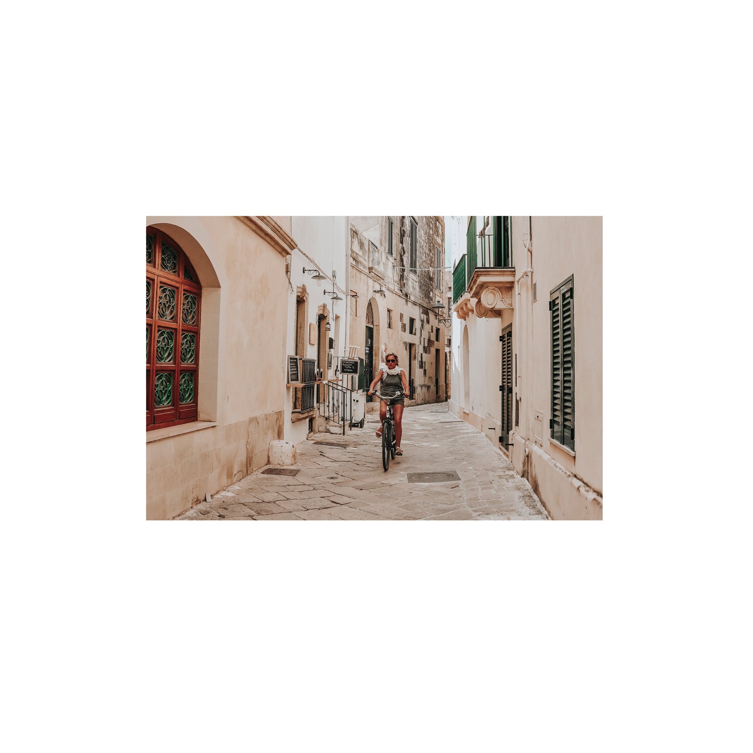 La Donna In Bicicletta