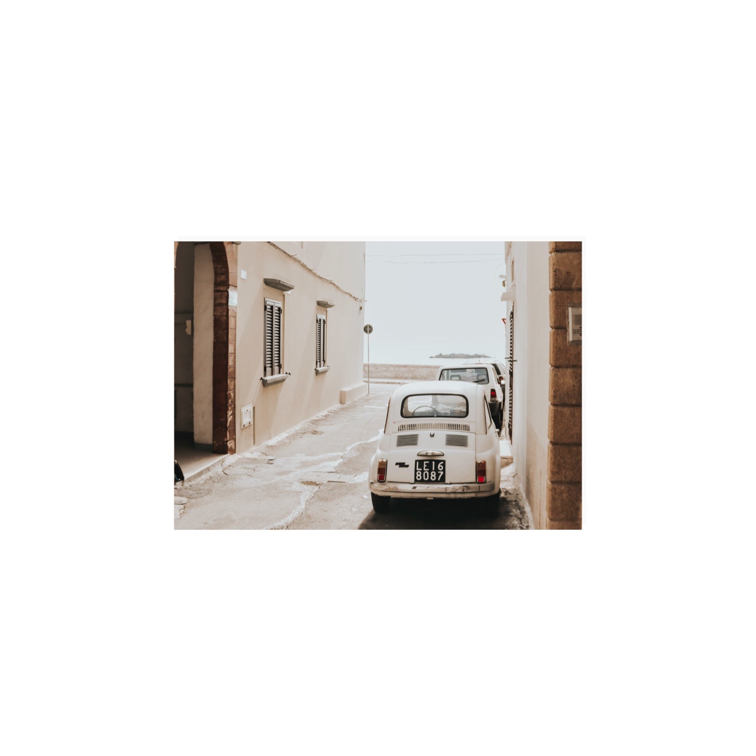 Bambini Lane Puglia Italian wall art A4, 29.7 x 21 cm unframed fine art canvas
