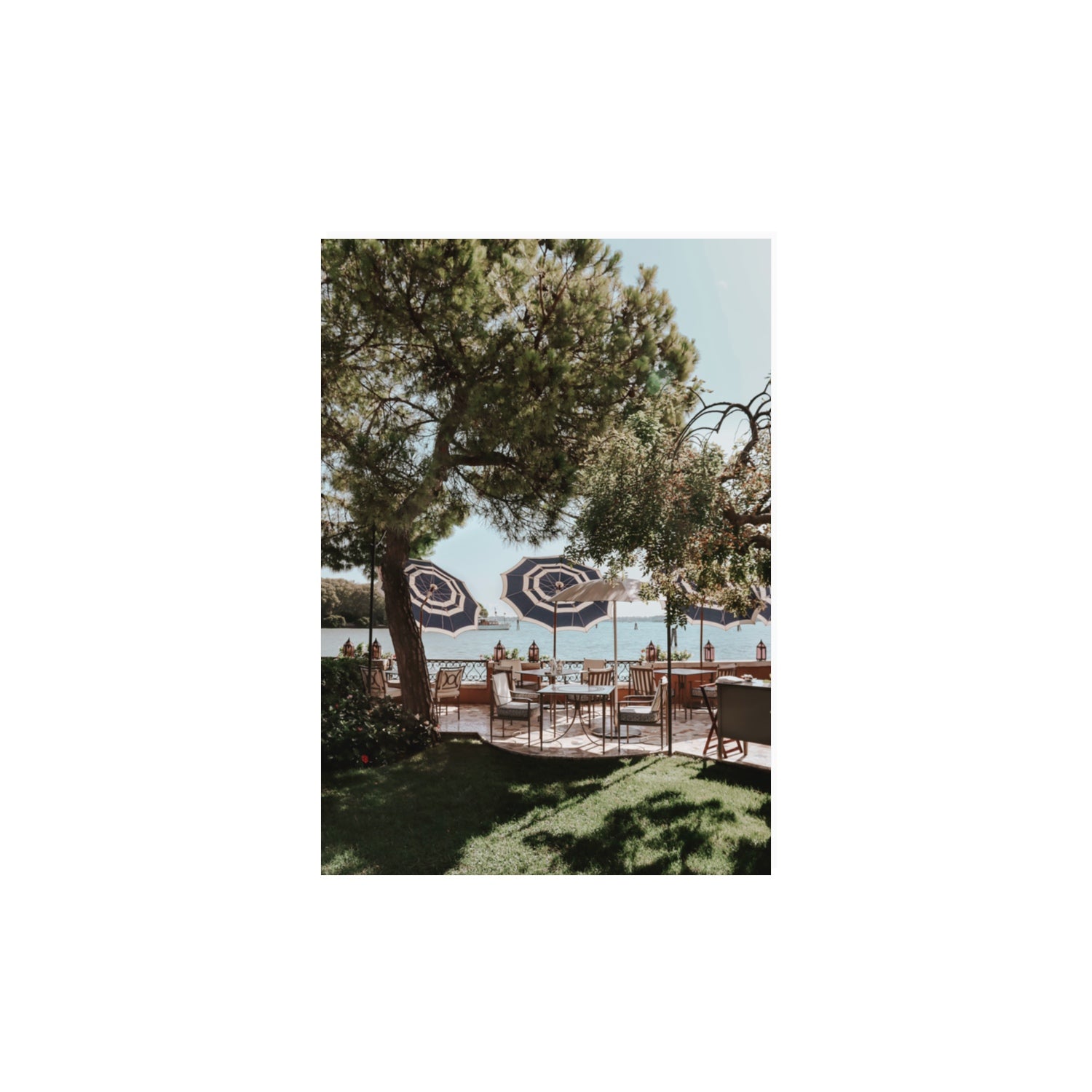 Tranquil Gardens Venice Italian wall art A3, 42 x 29.7 cm unframed fine art canvas