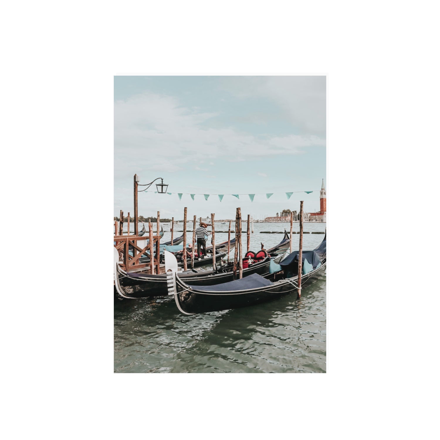 The Gondolier Venice Gondola Italian wall art 70 x 50 cm unframed fine art canvas