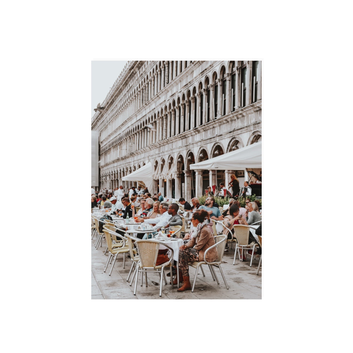 Lunchbreak Venice Italian wall art 70 x 50 cm unframed fine art canvas