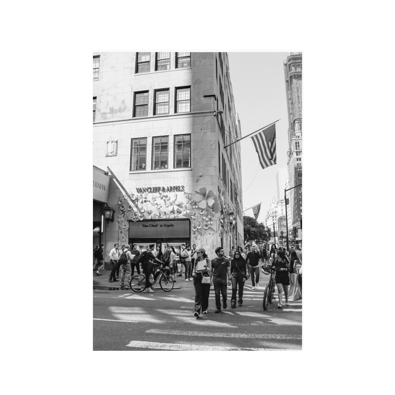 Sidewalk Shuffle New York NYC Black & White wall art 100 x 70 cm unframed fine art canvas