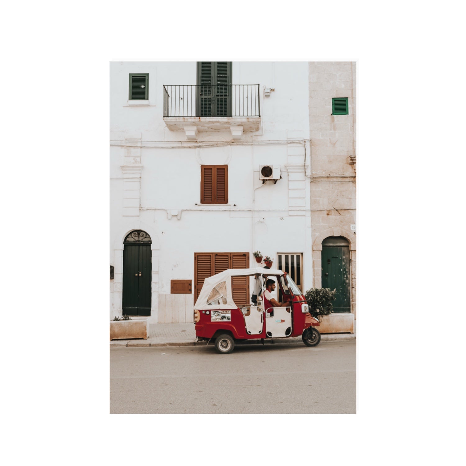 Groovy Piaggio Puglia Italian wall art 100 x 70 cm unframed fine art canvas