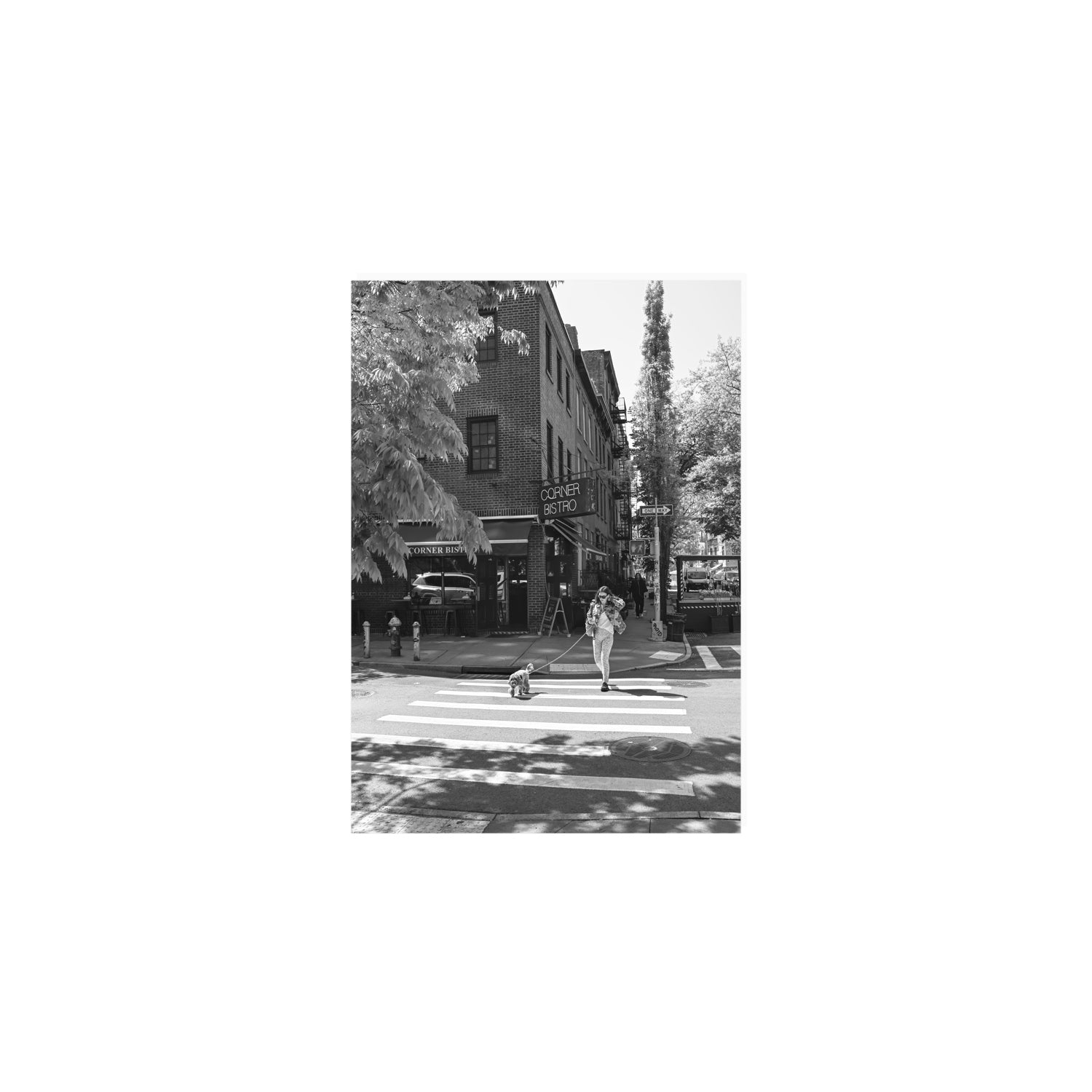 Sunlit Stroll New York NYC Black & White wall art A5, 21 x 14.8 cm unframed fine art print