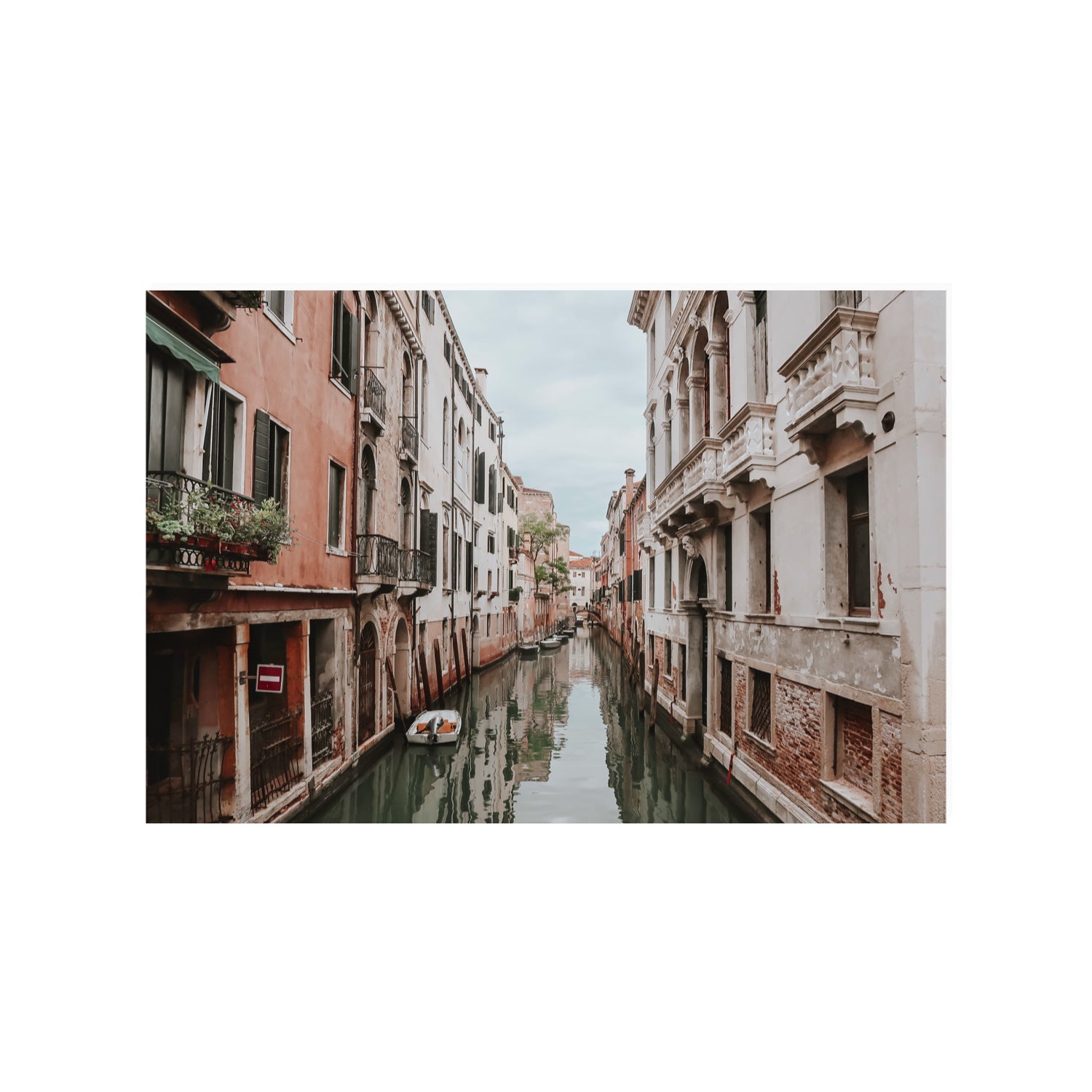 The Floating City Venice Canal Italian decor wall art 24 x 36 in unframed fine art print